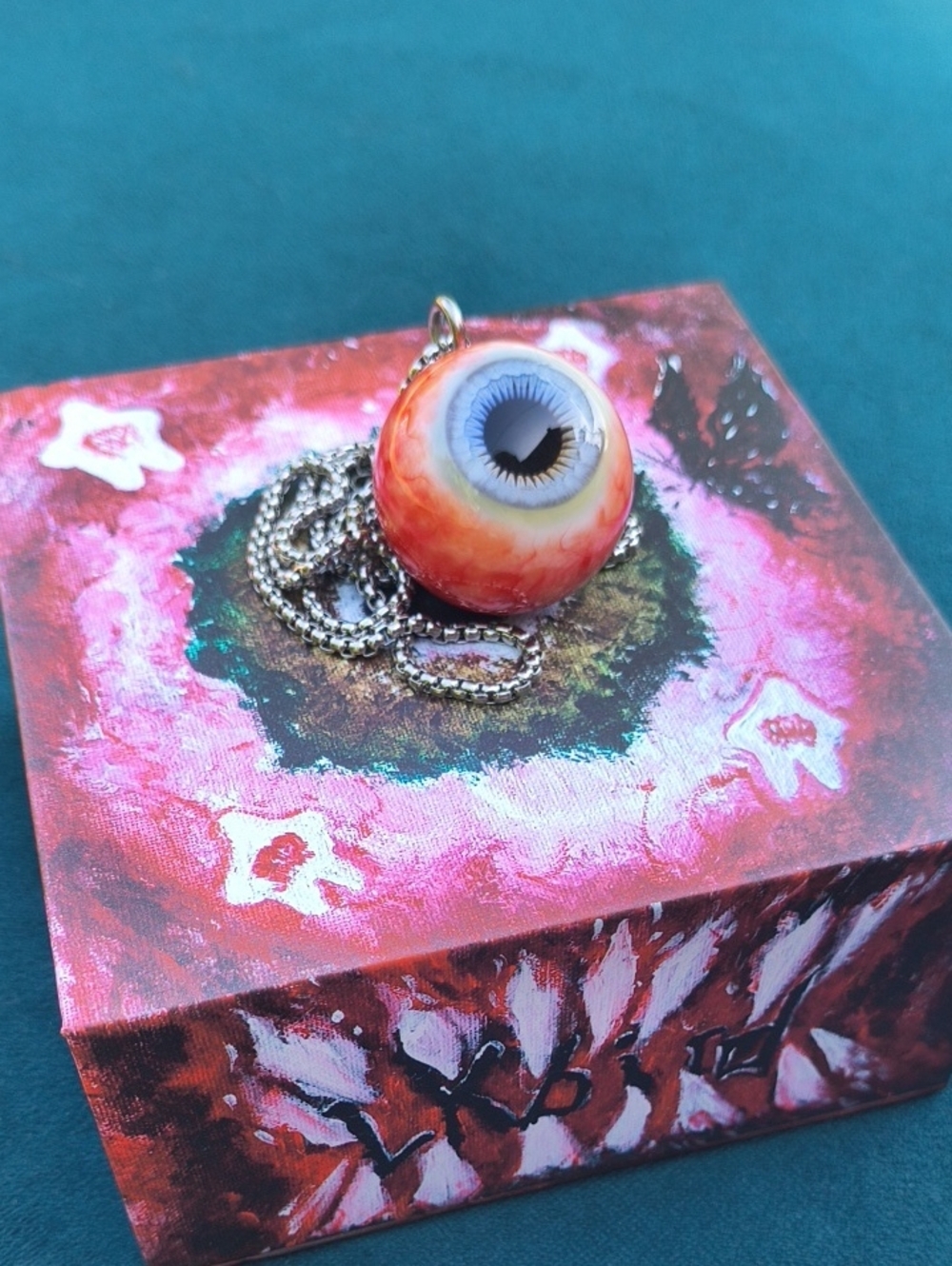 LKBIRD PHANTOM SUN REALISTIC Eyeball Necklace. 👁️ CREEPY 👁️ HORROR 👁️